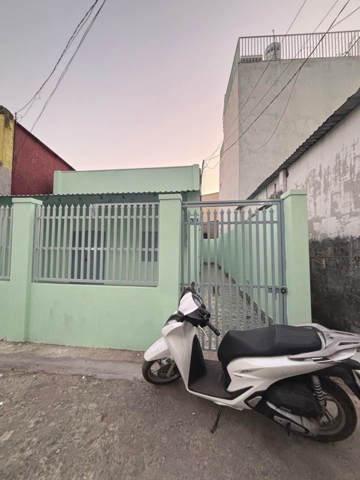 Nhà trong ngõ, ngách, hẻm Long Phước ảnh 2